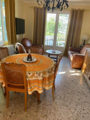 Valréas La Maison-Es-Maisons. מראה חיצוני תמונה